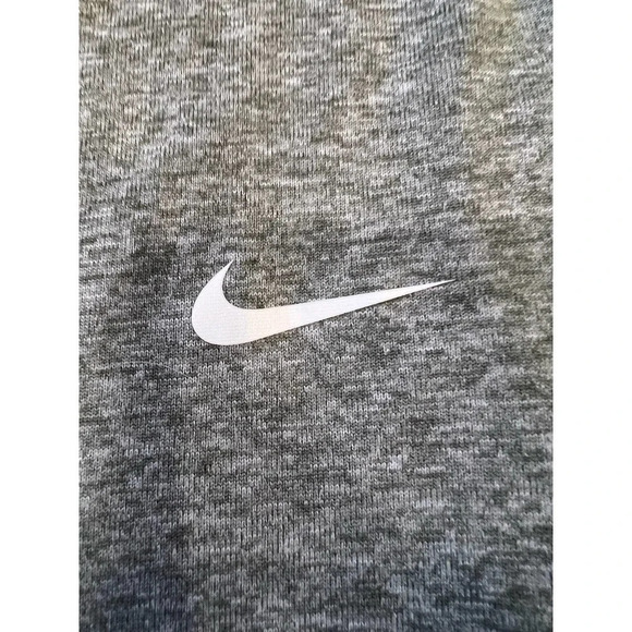Nike dri-fit v neck tee - Picture 4 of 6